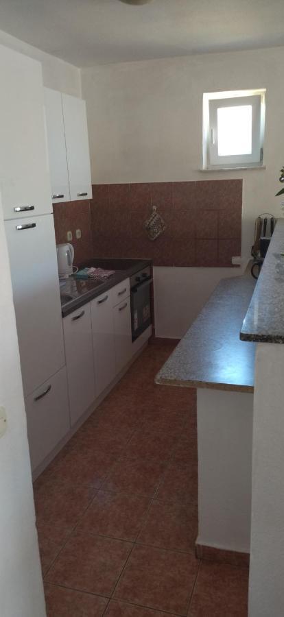 Apartments Mara Seget Vranjica Exterior photo